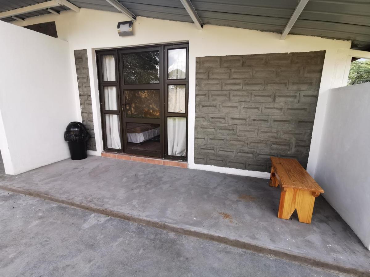 Happy Forest B&B Katima Mulilo Exterior foto