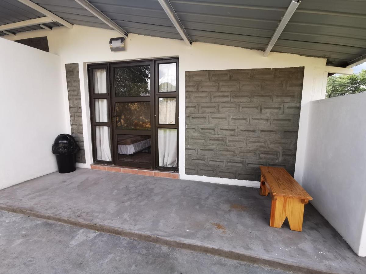 Happy Forest B&B Katima Mulilo Exterior foto