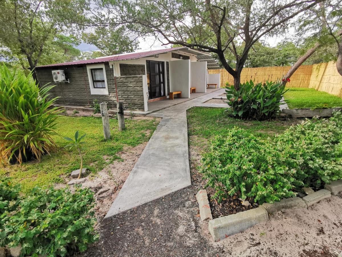 Happy Forest B&B Katima Mulilo Exterior foto