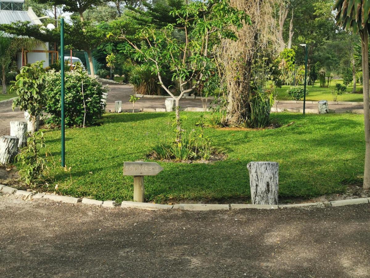 Happy Forest B&B Katima Mulilo Exterior foto