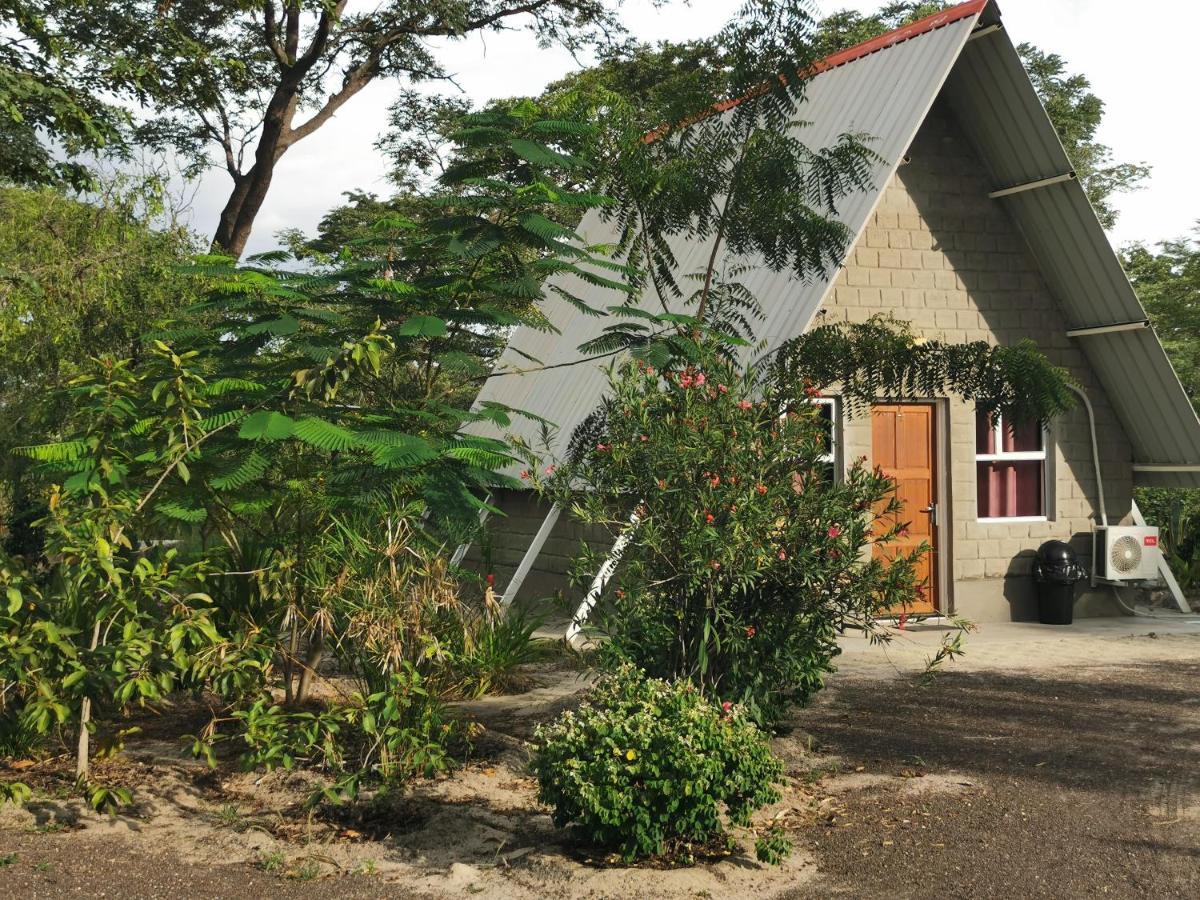 Happy Forest B&B Katima Mulilo Exterior foto