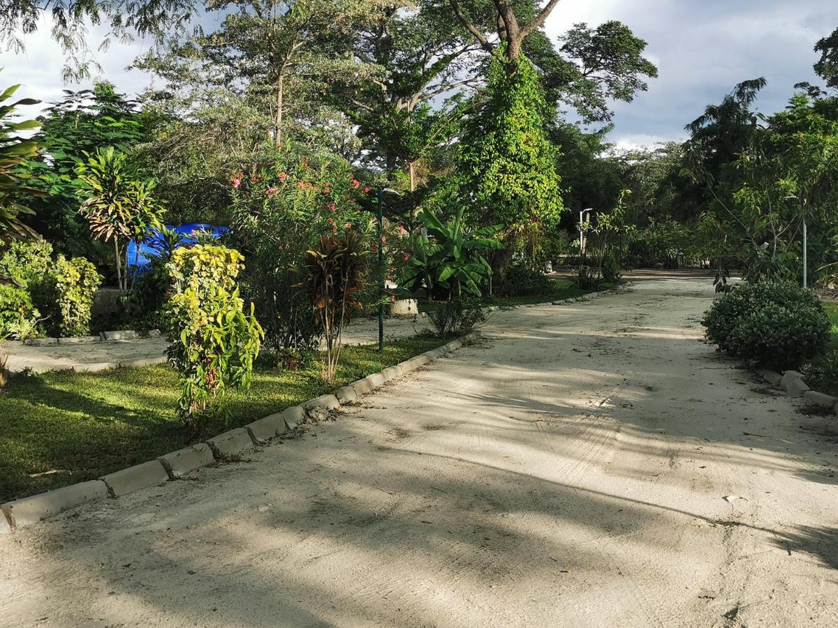 Happy Forest B&B Katima Mulilo Exterior foto